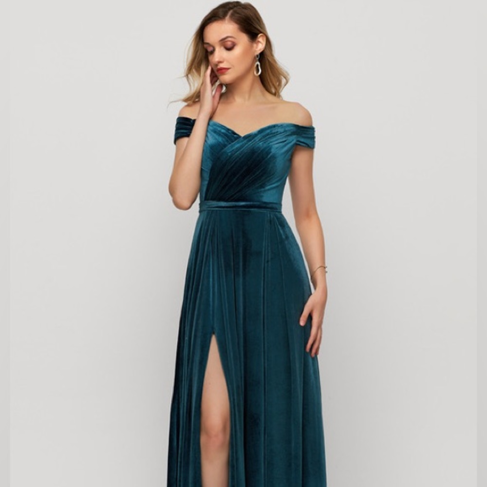 Cachet Teal Velvet Formal Dress